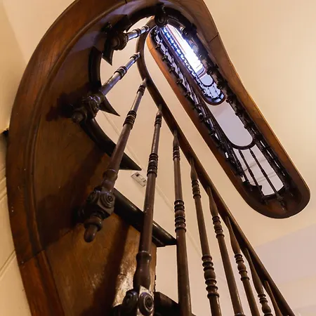 2 Pieces D'architecte Balcon Couvert Face Thermes